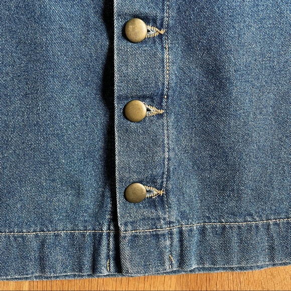 American Apparel Button Front Denim Skirt - Picture 3 of 10